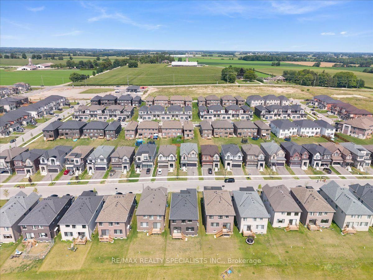 832 Knights Lane • Woodstock, ON photo 43