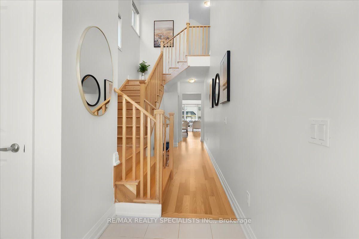 832 Knights Lane • Woodstock, ON photo 9