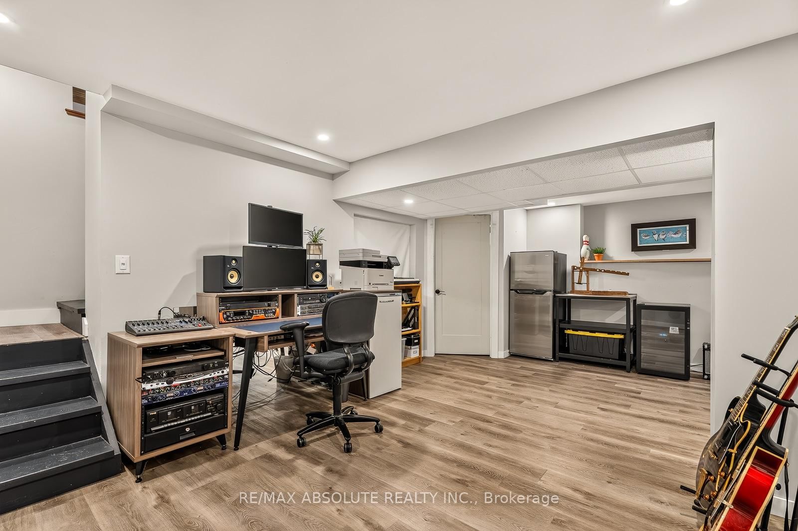 140 Creek Drive • Carp - Dunrobin - Huntley - Fitzroy and Area, ON photo 40