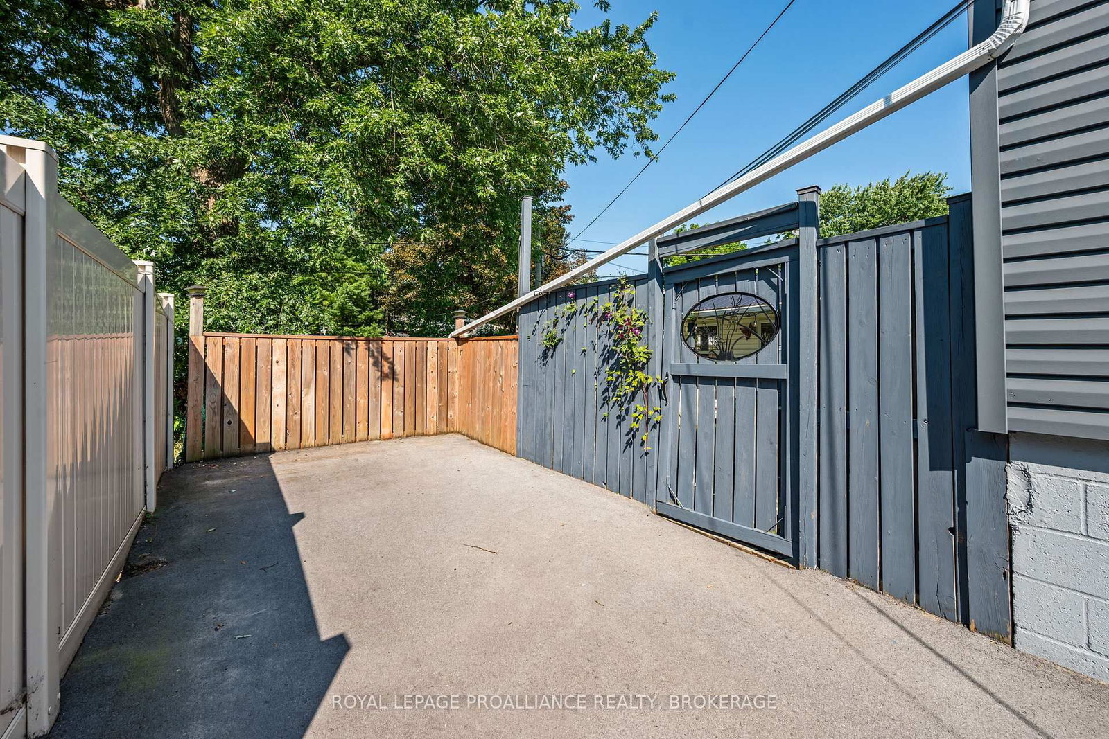 680 Alfred Street • Kingston, ON photo 4