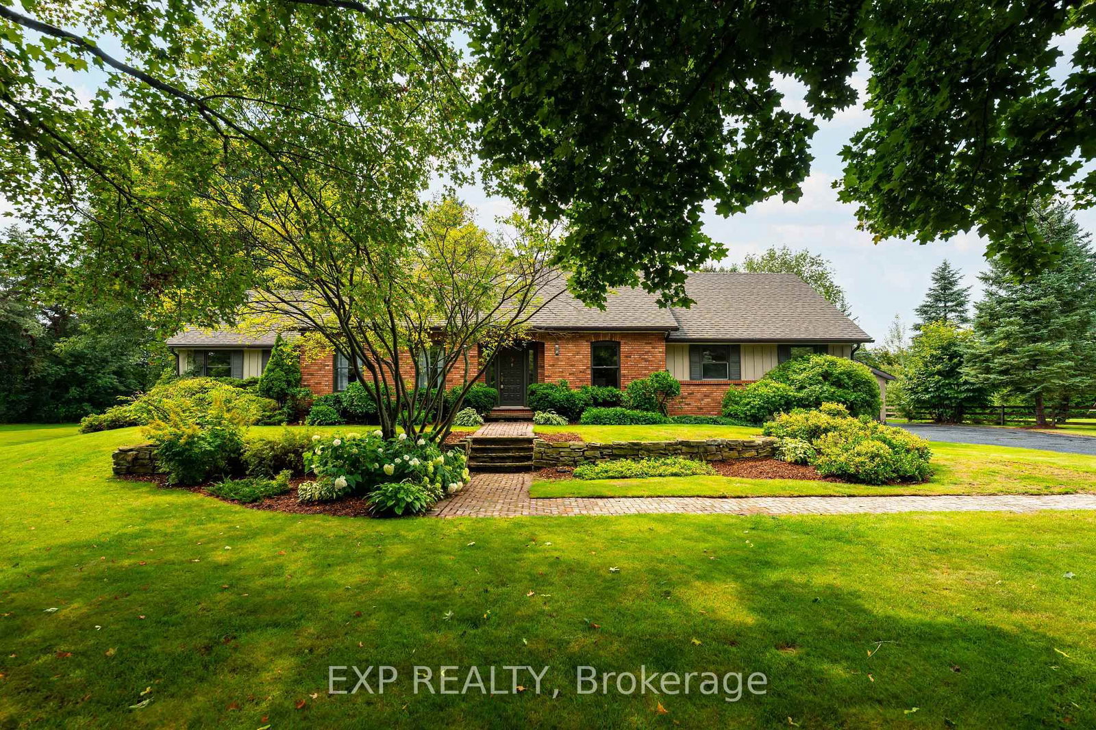 Detached House for sale at 9 Leader Drive, Mono, Ontario, L9W 6M6 - Rural Mono - MLS: X13671136