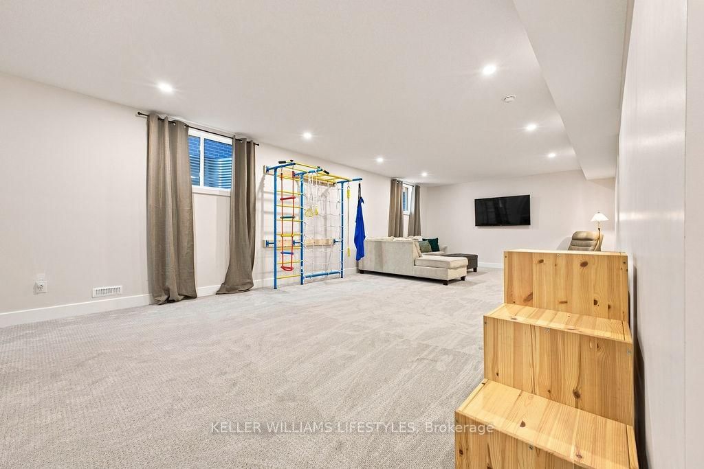 130 Scotts Drive • Lucan Biddulph, ON photo 21