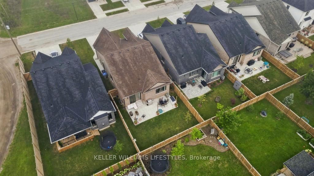 130 Scotts Drive • Lucan Biddulph, ON photo 26