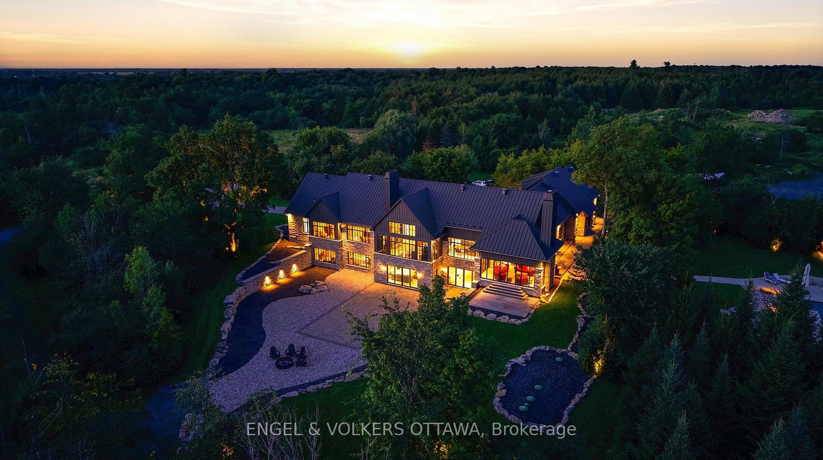 1547 John Quinn Road • Ottawa, ON photo 1