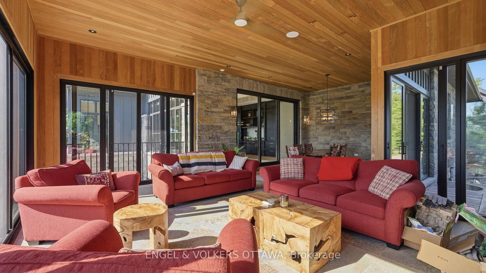 1547 John Quinn Road • Ottawa, ON photo 18