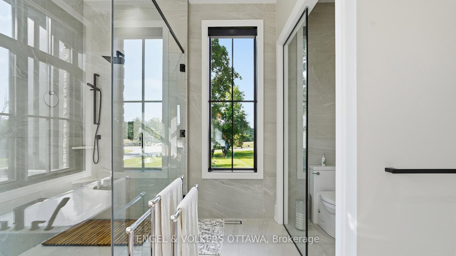 1547 John Quinn Road • Ottawa, ON photo 25