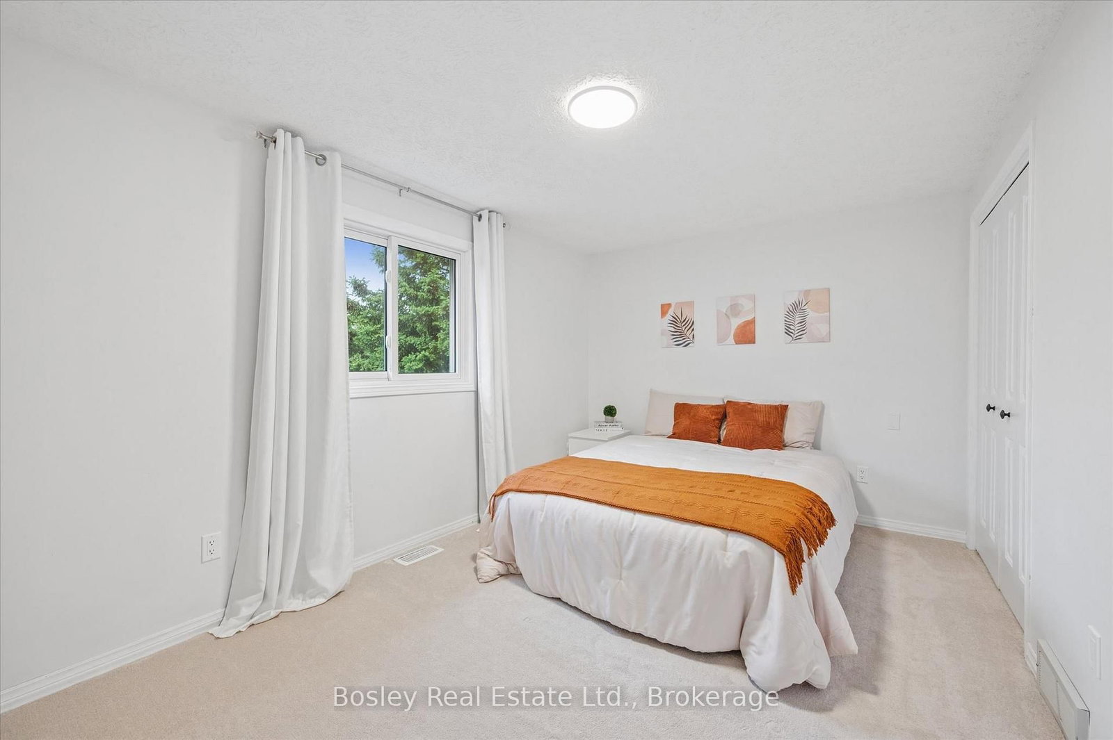 687 Champlain Boulevard • Cambridge, ON photo 19