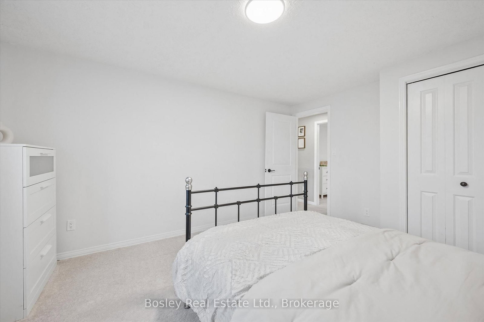 687 Champlain Boulevard • Cambridge, ON photo 22