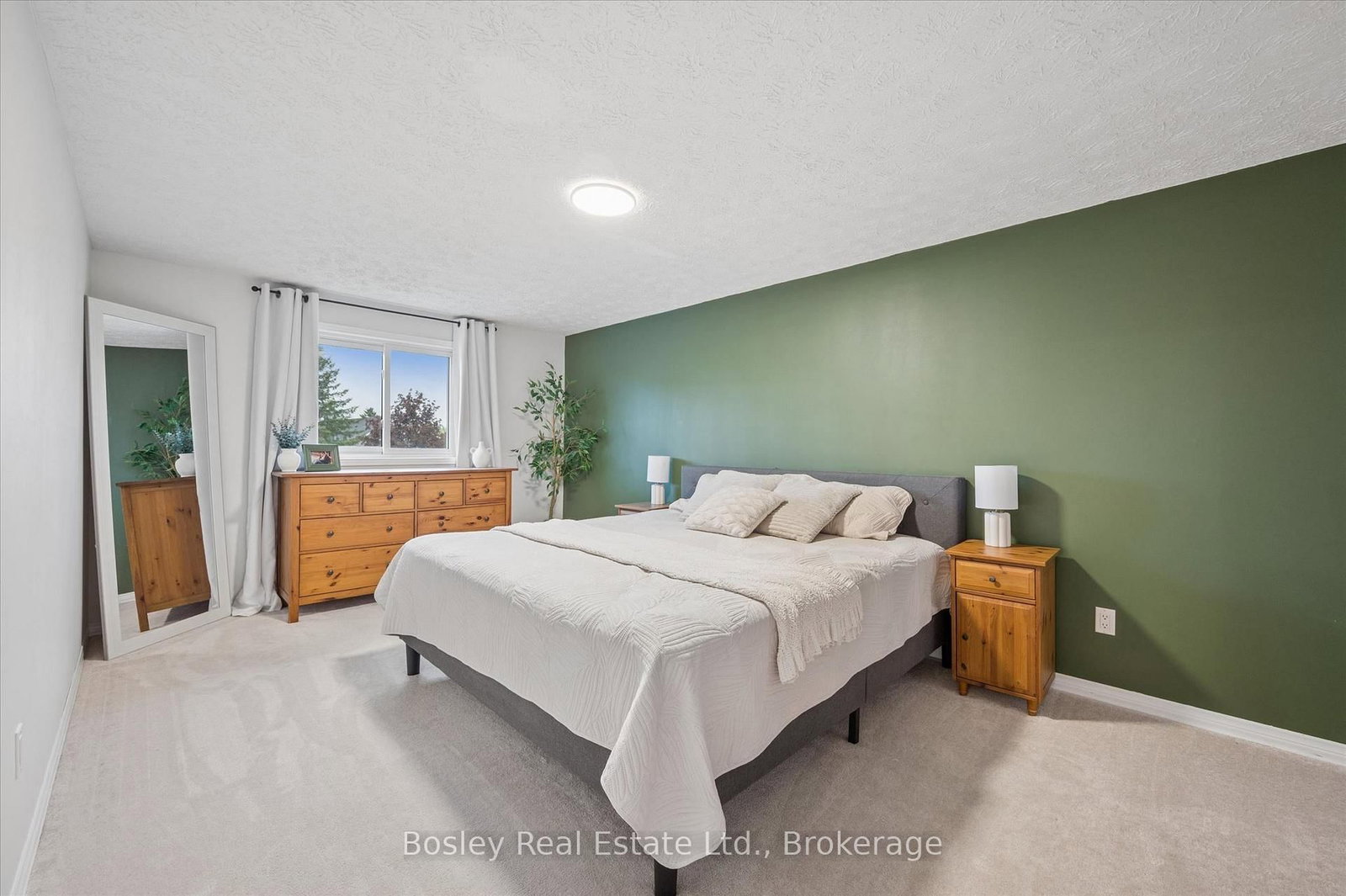 687 Champlain Boulevard • Cambridge, ON photo 23