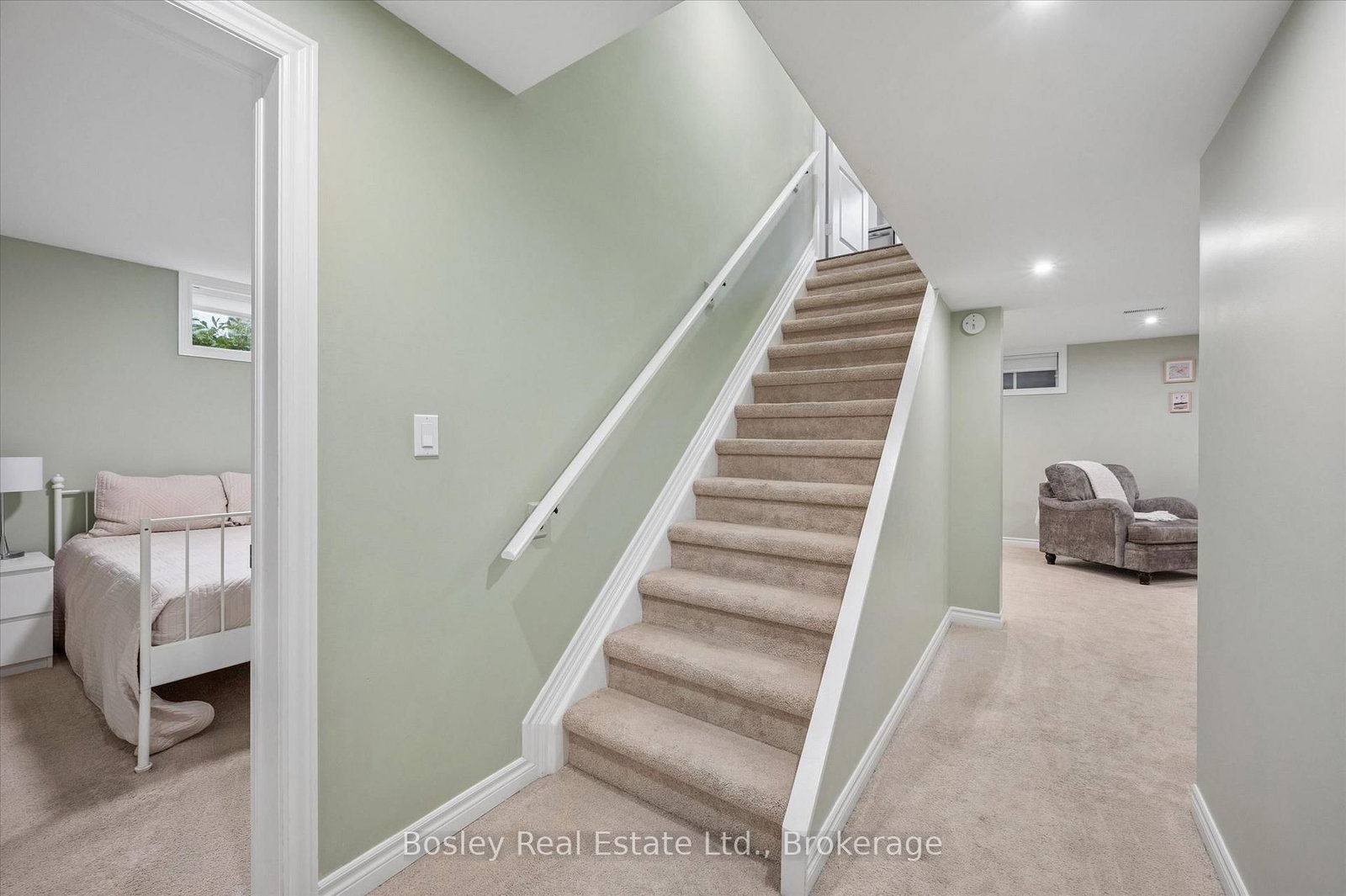 687 Champlain Boulevard • Cambridge, ON photo 28