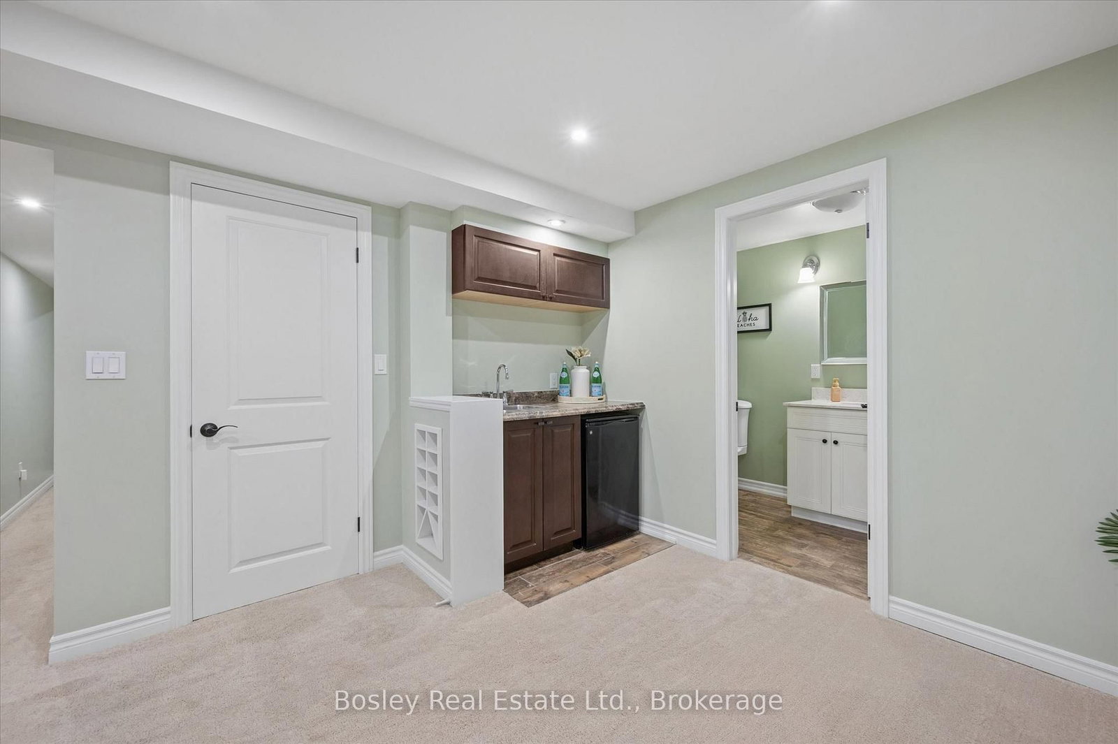 687 Champlain Boulevard • Cambridge, ON photo 32