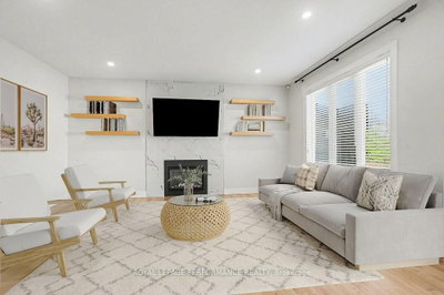 523 Adamson Crescent • Ottawa, ON photo 2