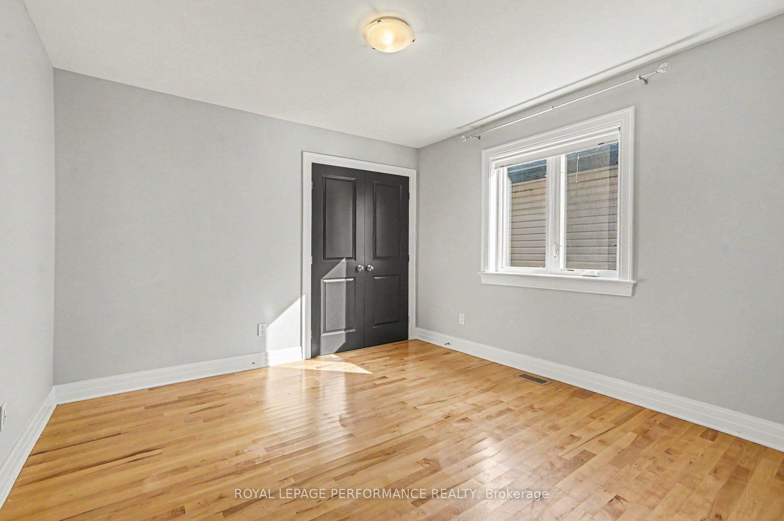 523 Adamson Crescent • Ottawa, ON photo 26