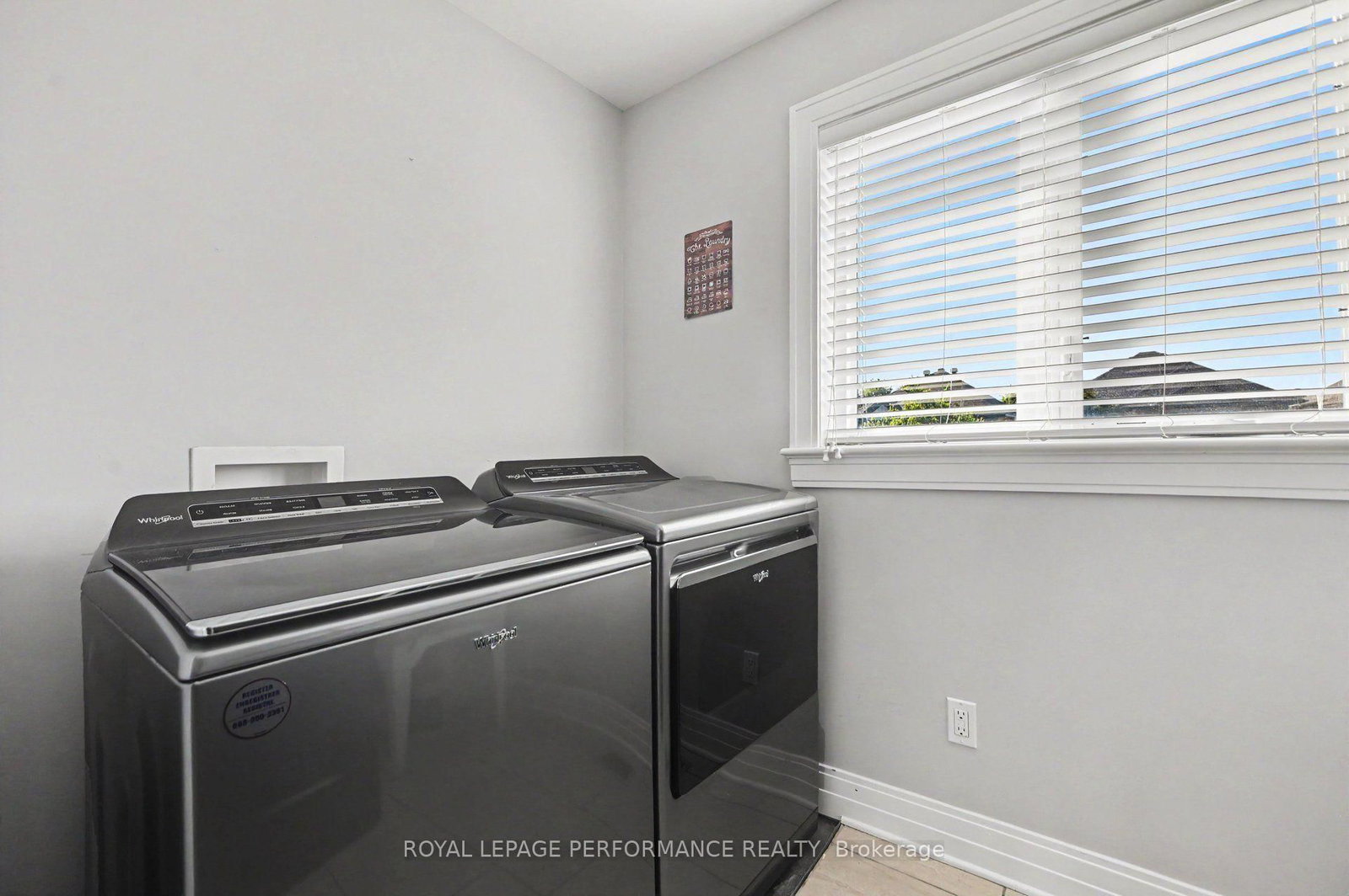 523 Adamson Crescent • Ottawa, ON photo 29
