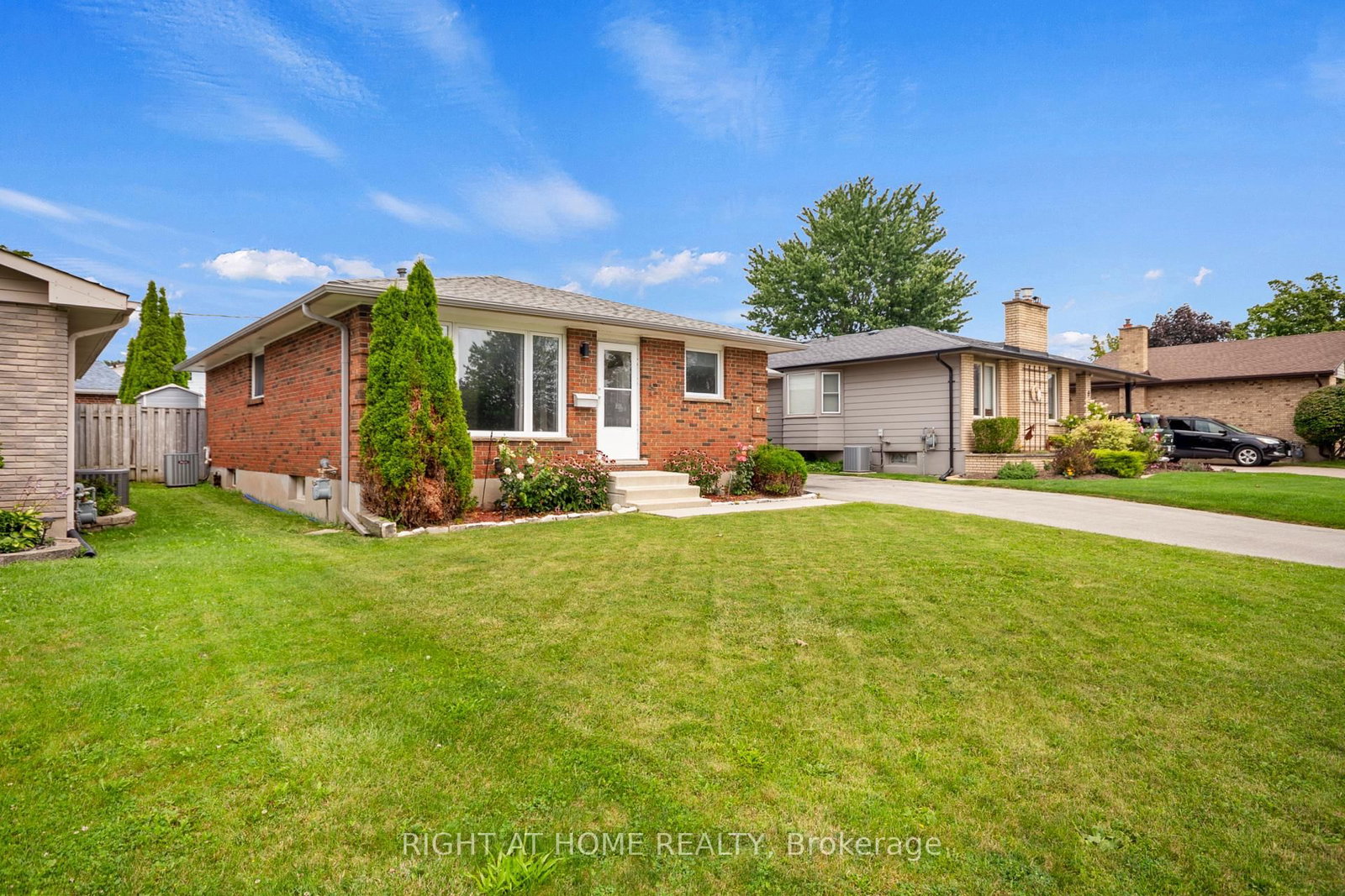 7 Raven Avenue • St. Thomas, ON photo 3