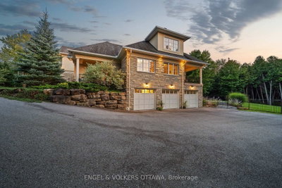 1408 Blackhorse Court • Manotick, ON photo 6