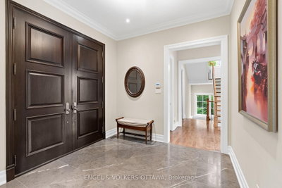 1408 Blackhorse Court • Manotick, ON photo 8