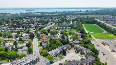 17 Applewood Court • Quinte West, ON photo 2