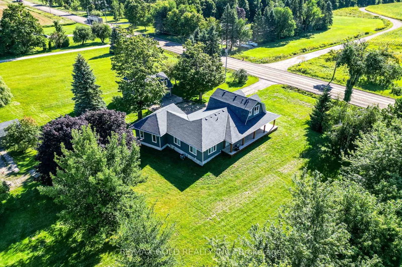 582335 County Road 17 Road