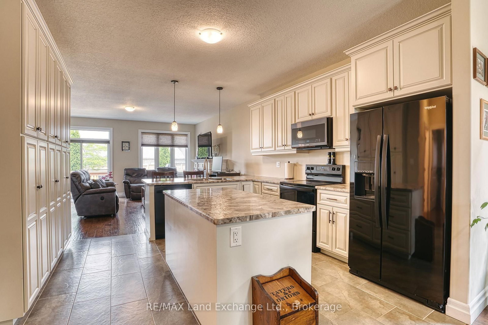 471 Devonshire Road • Saugeen Shores, ON photo 13