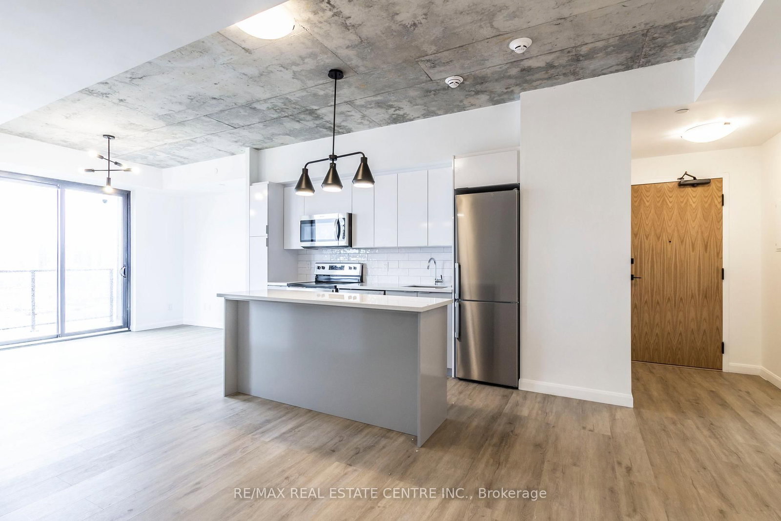 7 Erie Avenue Unit 812 — photo 3