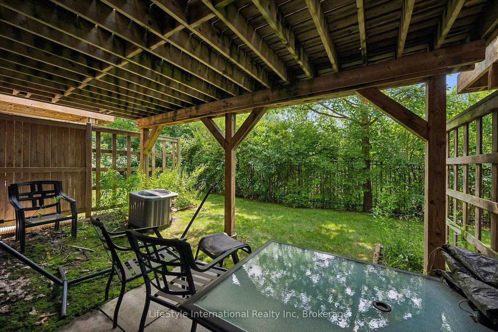 105 Bard Boulevard • #27 • Guelph, ON photo 33