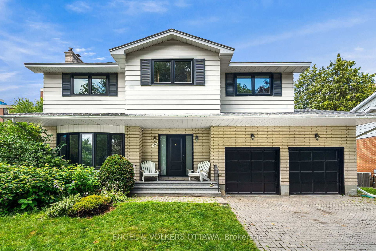 2343 Whitehaven Crescent • Ottawa, ON photo 1