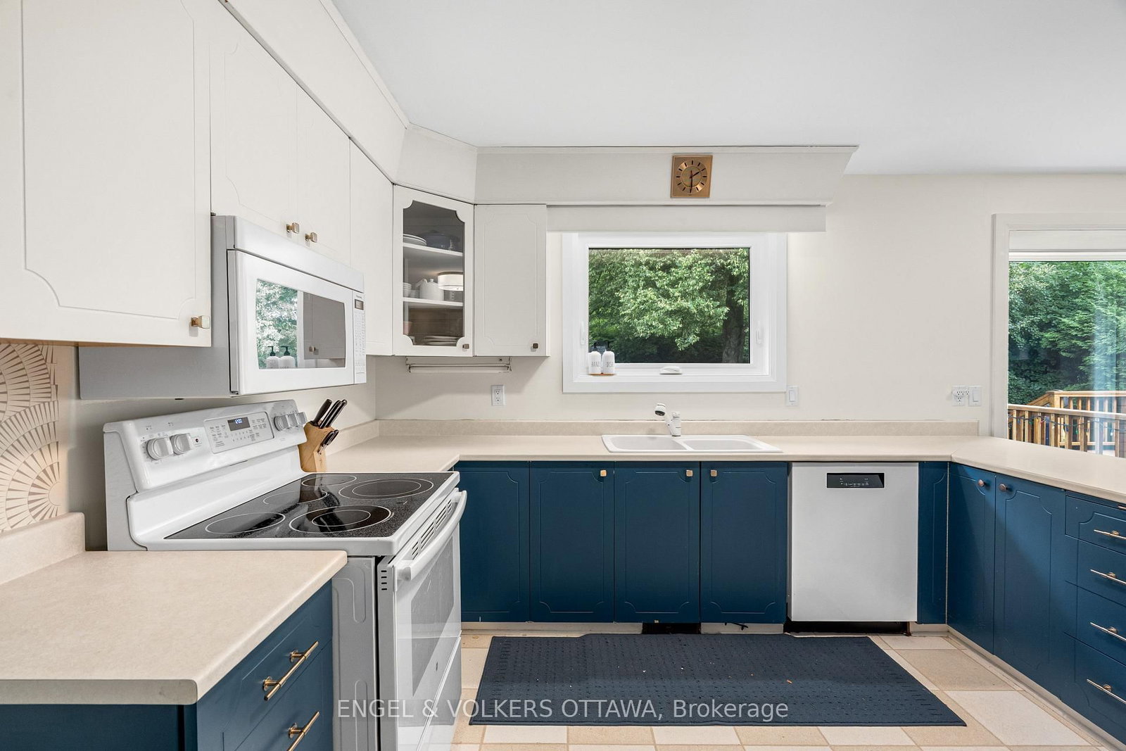 2343 Whitehaven Crescent • Ottawa, ON photo 16
