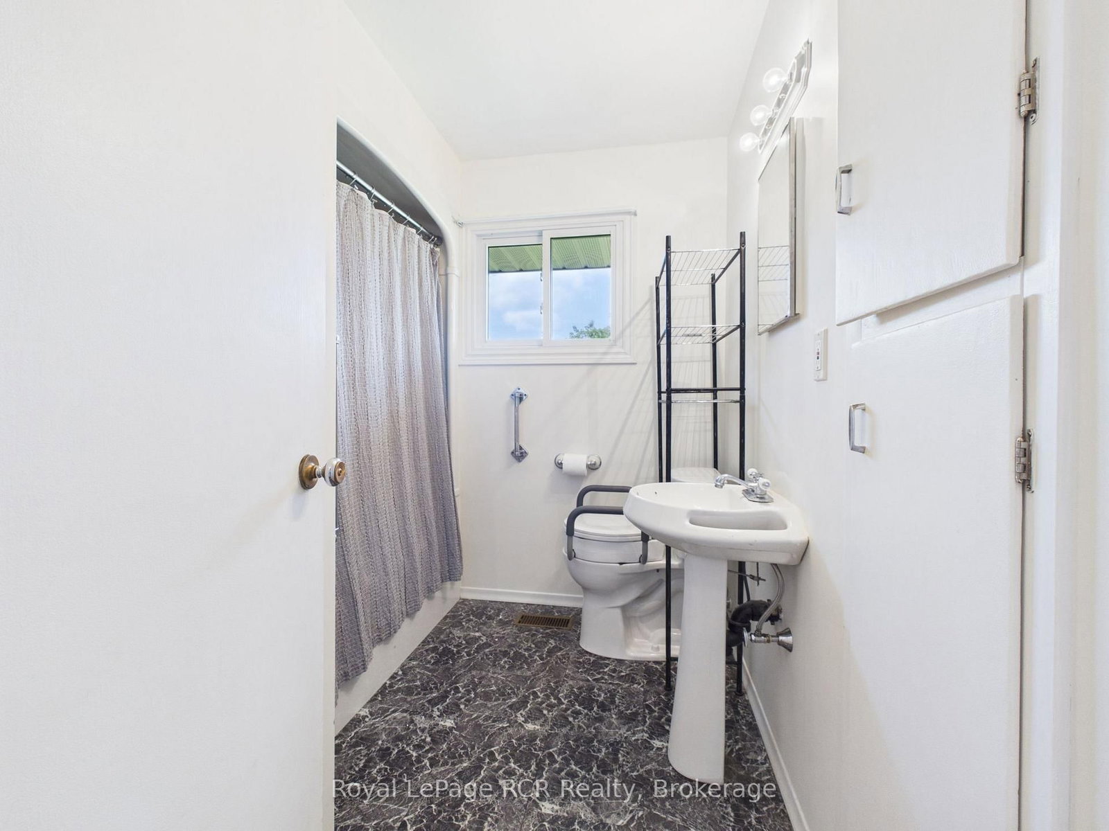 30 Mark Street E • Grey Highlands, ON photo 14