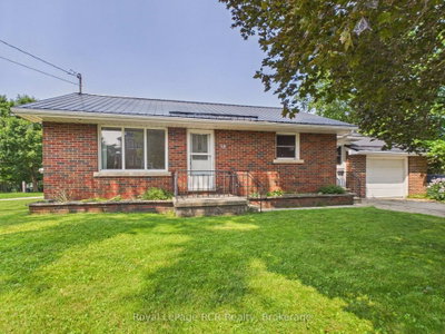 30 Mark Street E • Grey Highlands, ON photo 2