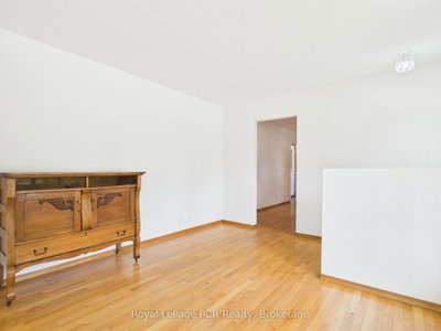 30 Mark Street E • Grey Highlands, ON photo 7
