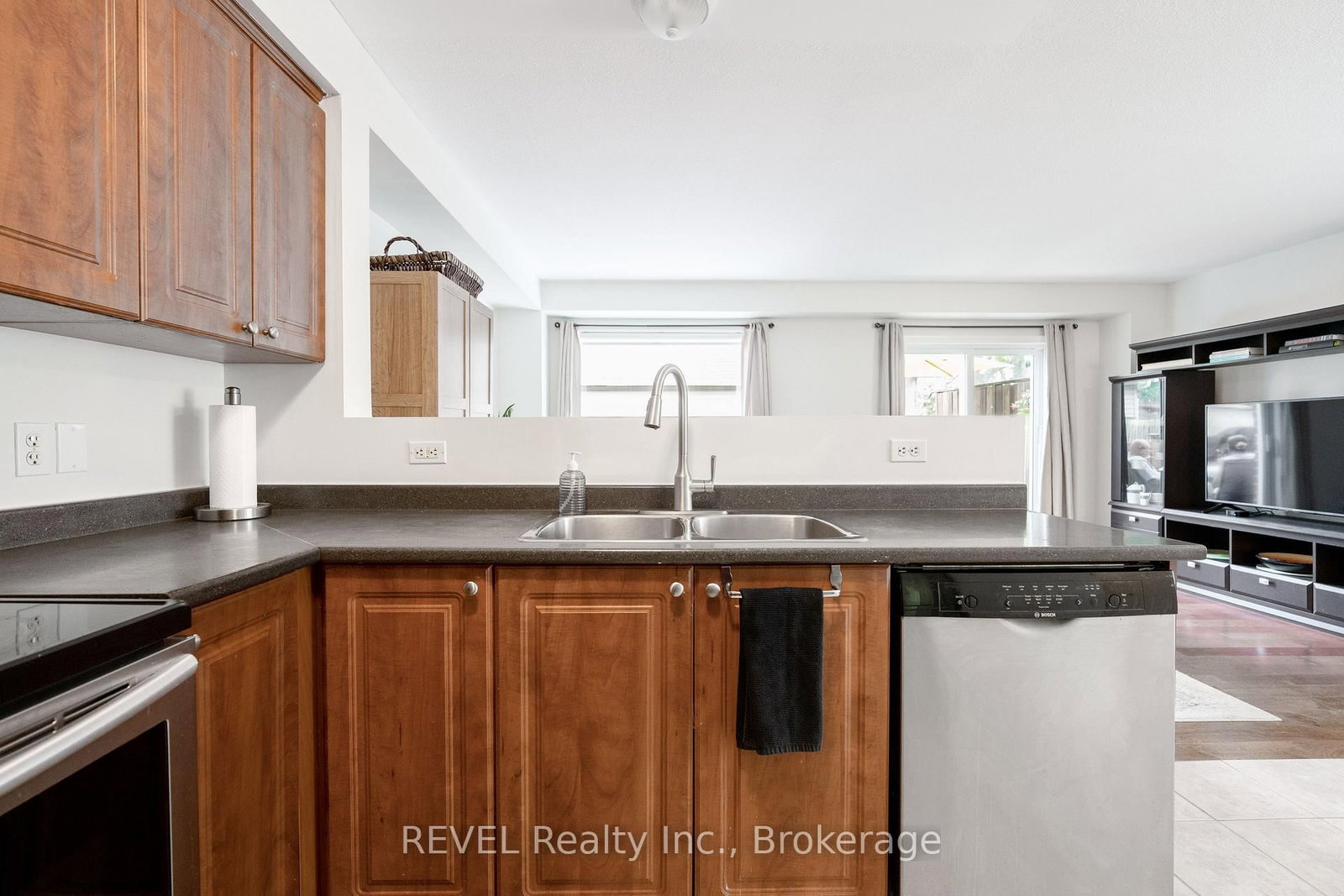 11 - 6263 Valley Way • Niagara Falls, ON photo 8