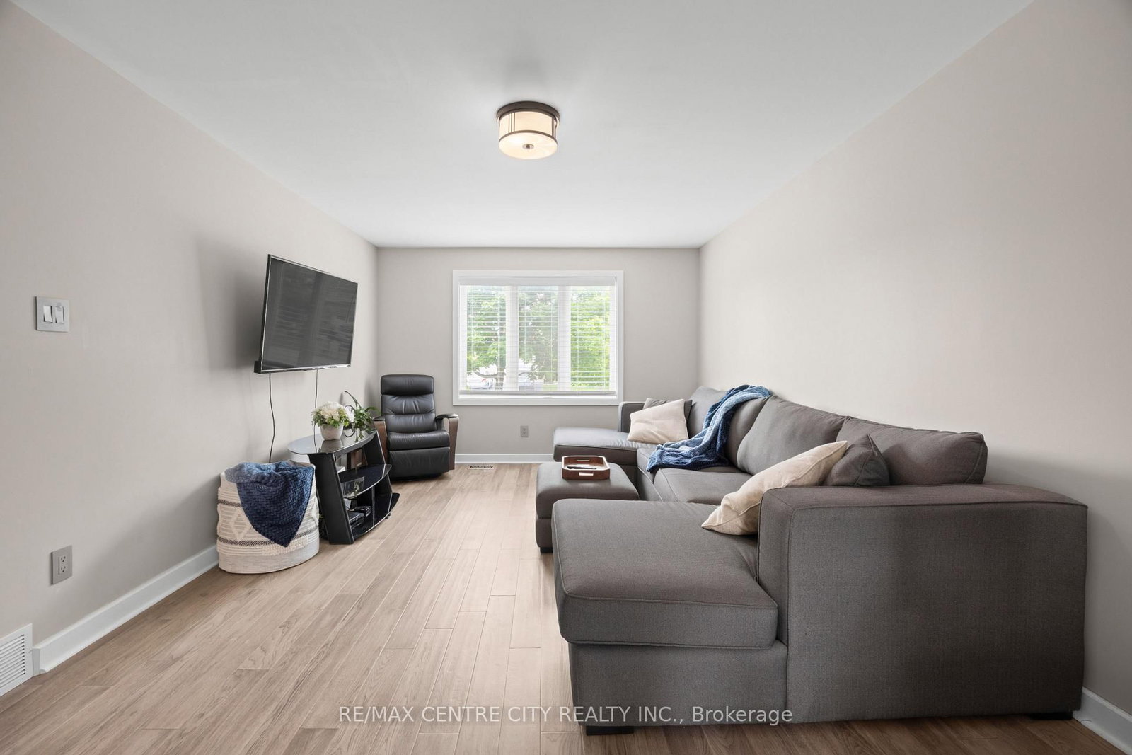 43 Meredith Drive • Middlesex Centre, ON photo 10