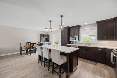 43 Meredith Drive • Middlesex Centre, ON photo 6