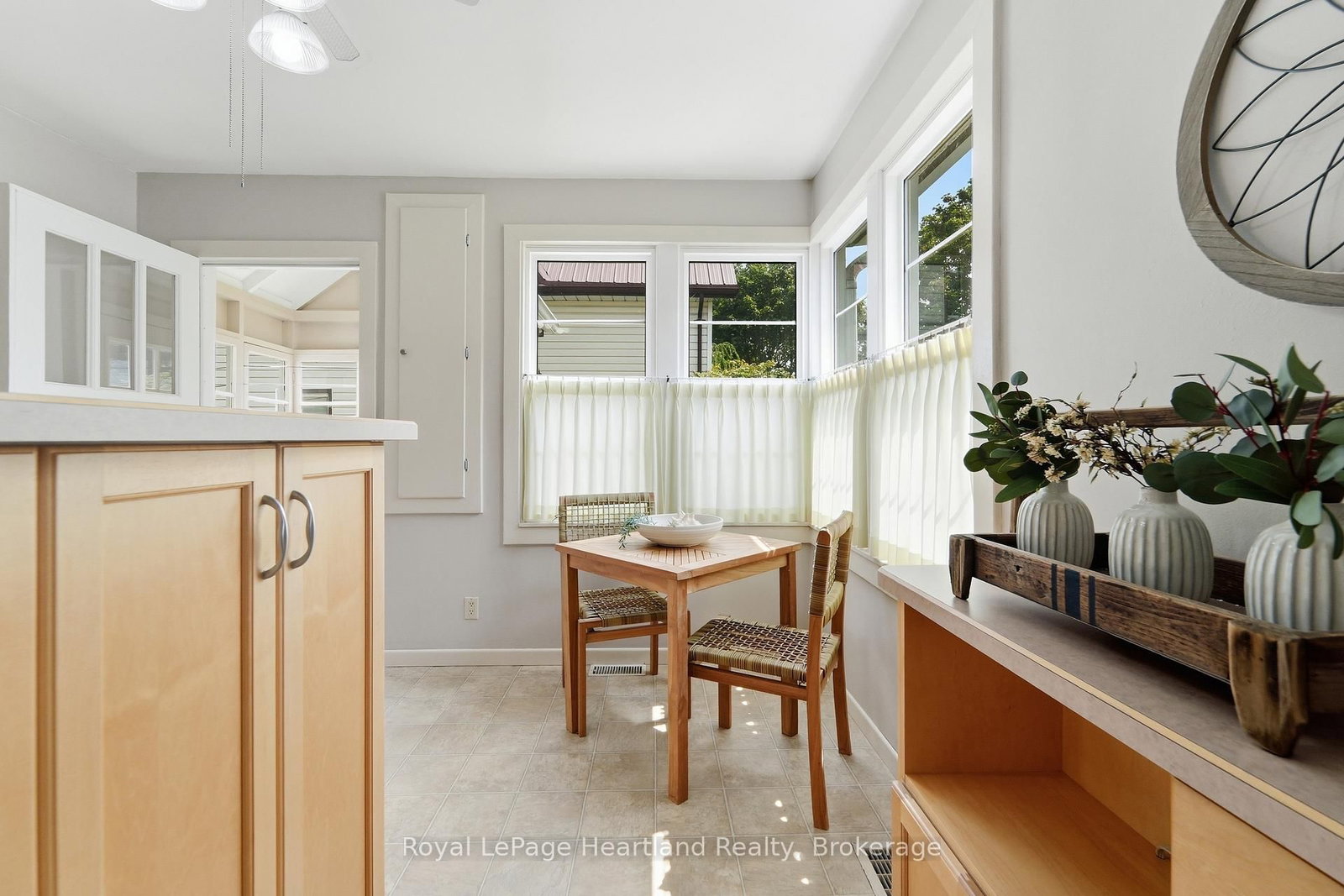 128 Britannia Road W • Goderich, ON photo 8