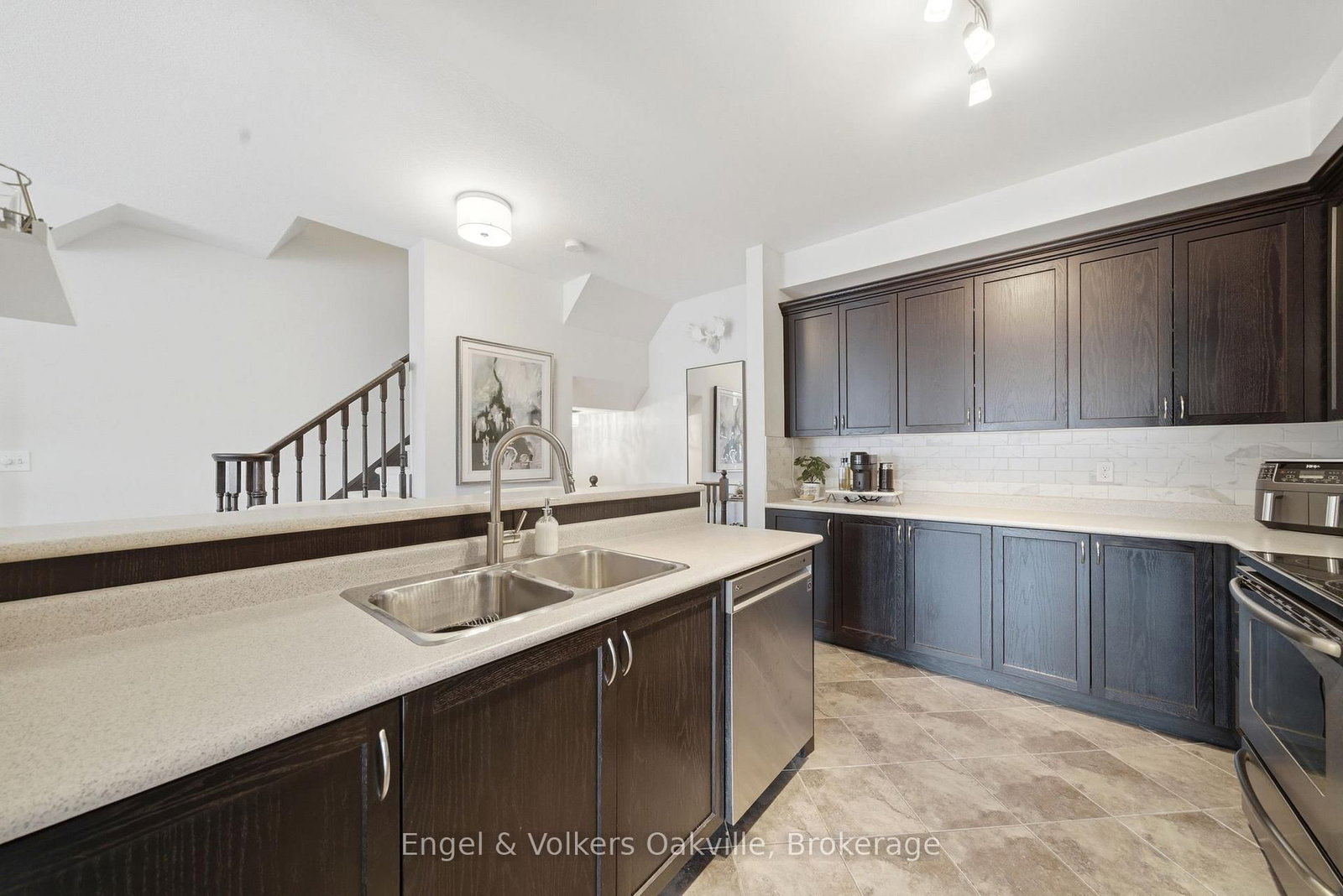 146 Truedell Circle • Hamilton, ON photo 12