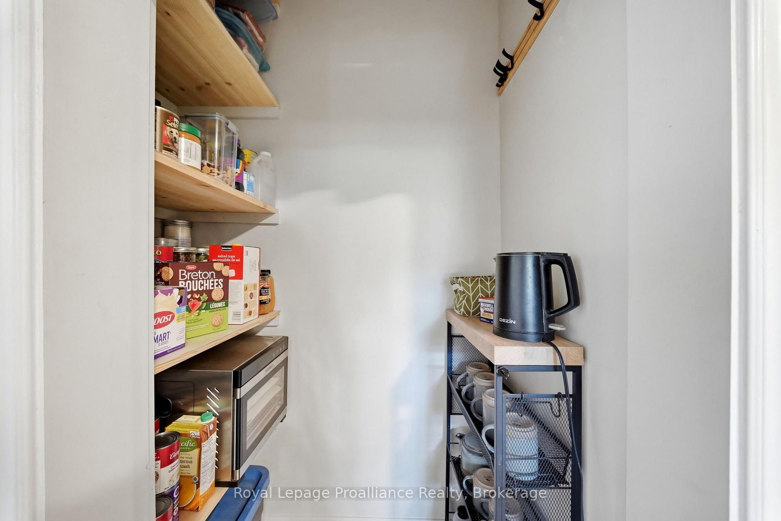 44 Geddes Street • Belleville, ON photo 15