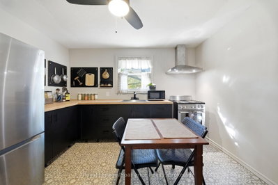 44 Geddes Street • Belleville, ON photo 9
