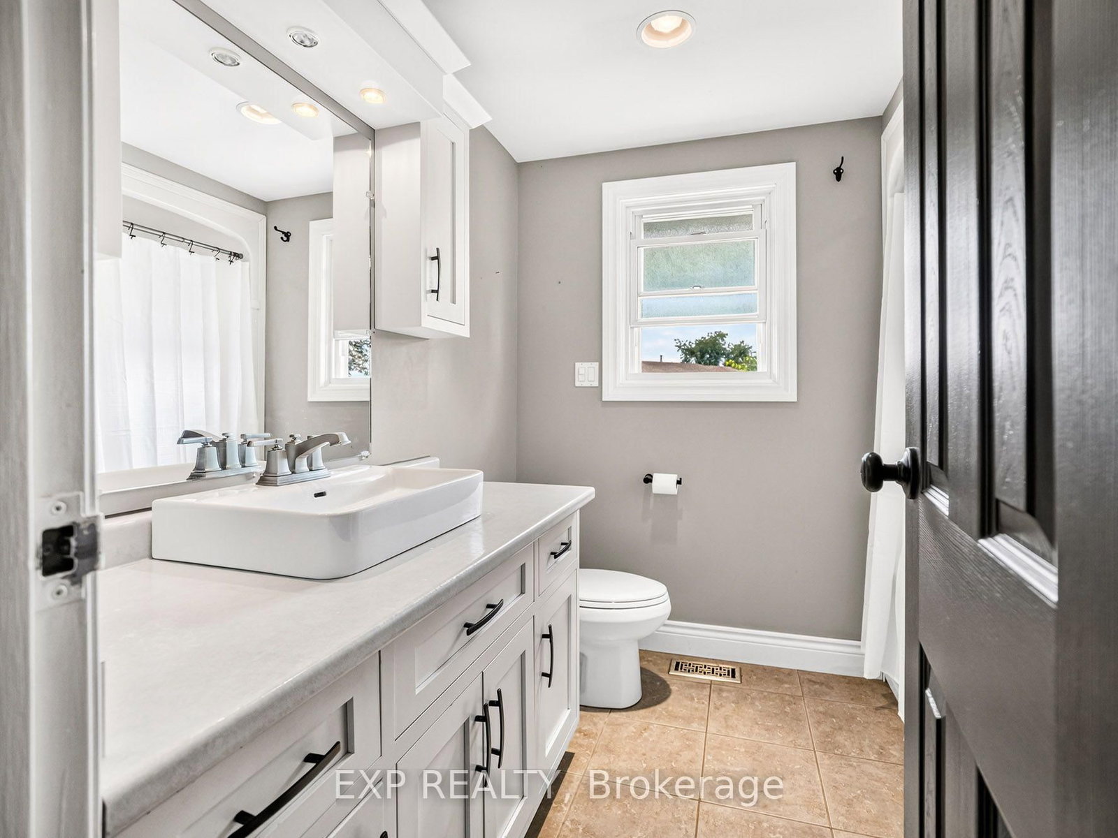 242 LAKEPORT Road • #32 • St. Catharines, ON photo 21