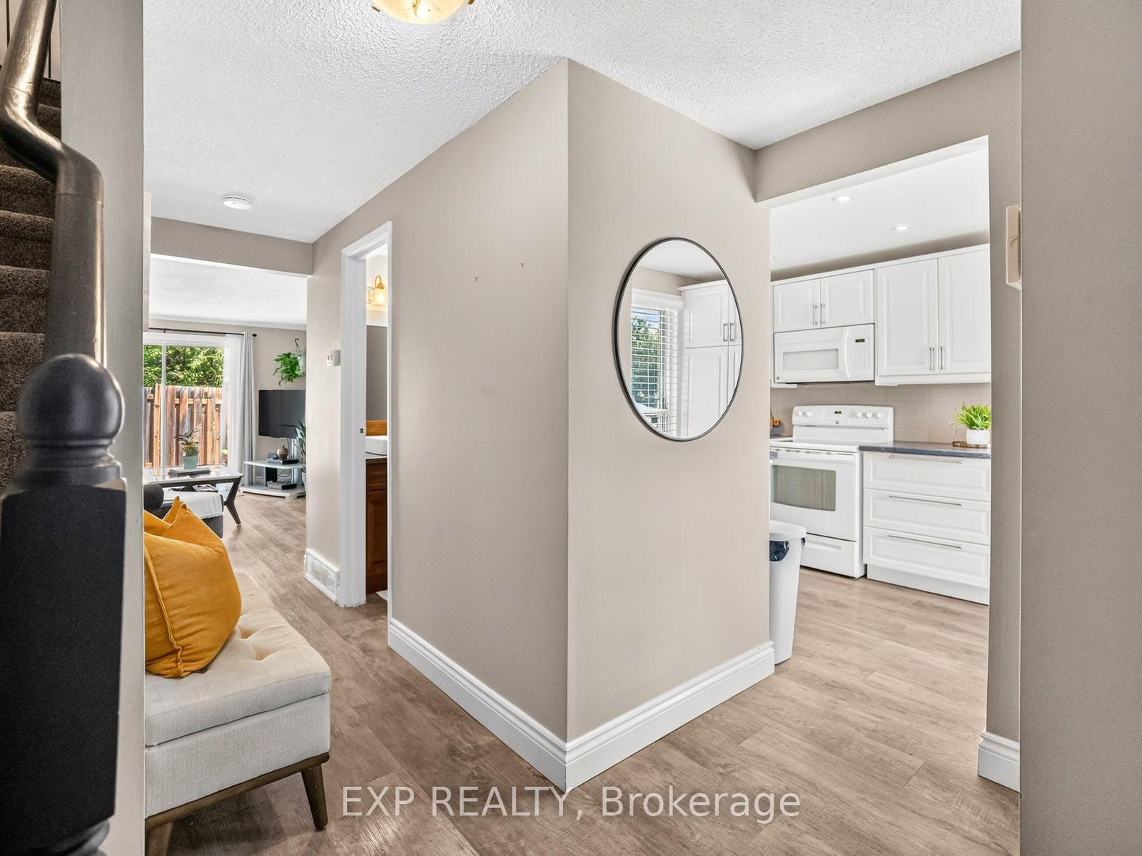242 LAKEPORT Road • #32 • St. Catharines, ON photo 3