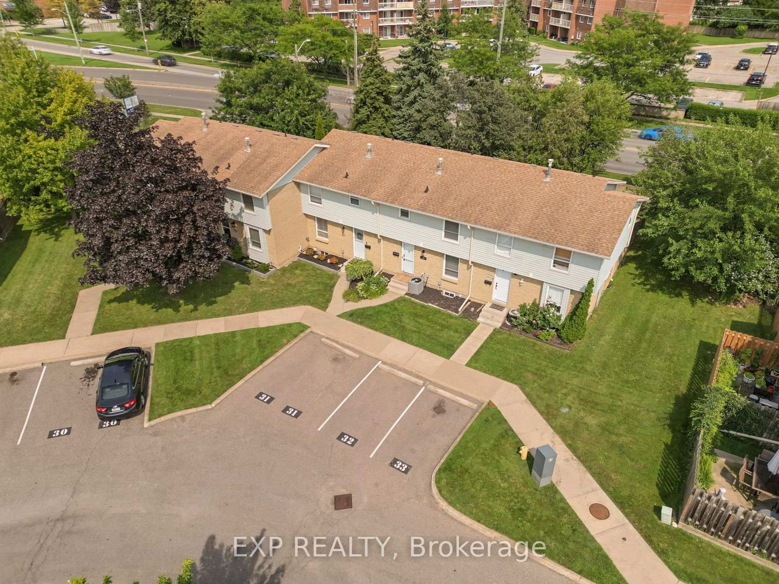 242 LAKEPORT Road • #32 • St. Catharines, ON photo 31