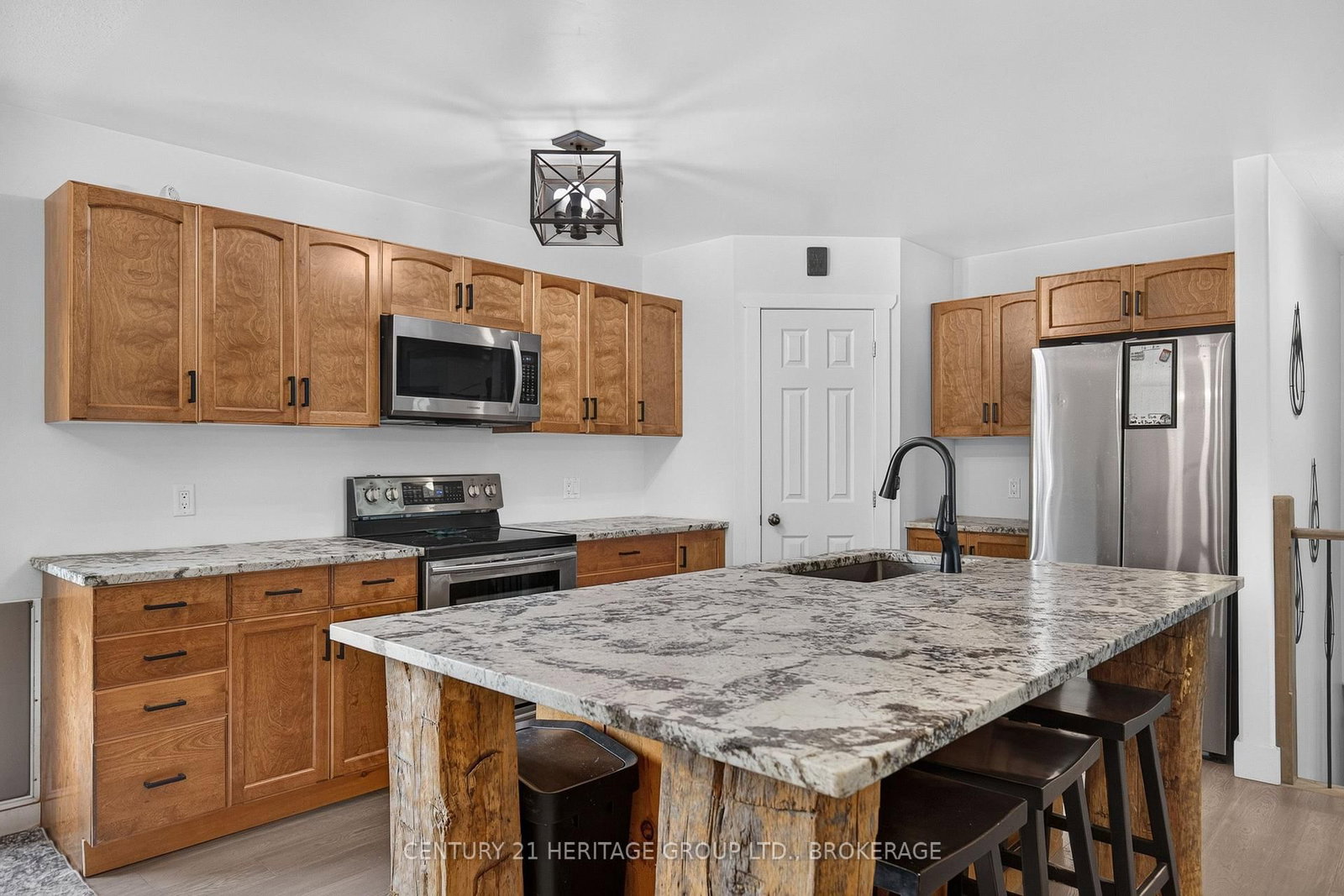 635 Bethel Road • Yarker, ON photo 17