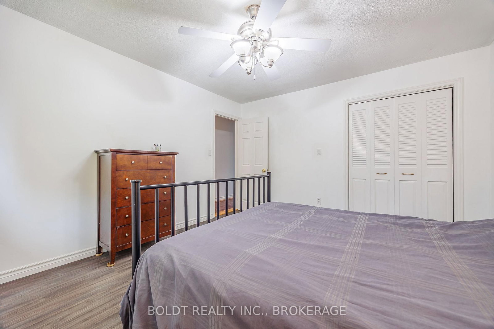 13 1/2 Northglen Avenue • St. Catharines, ON photo 14