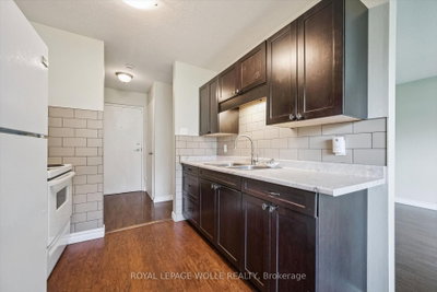 30 Flamingo Drive • #30 • Woolwich, ON photo 7