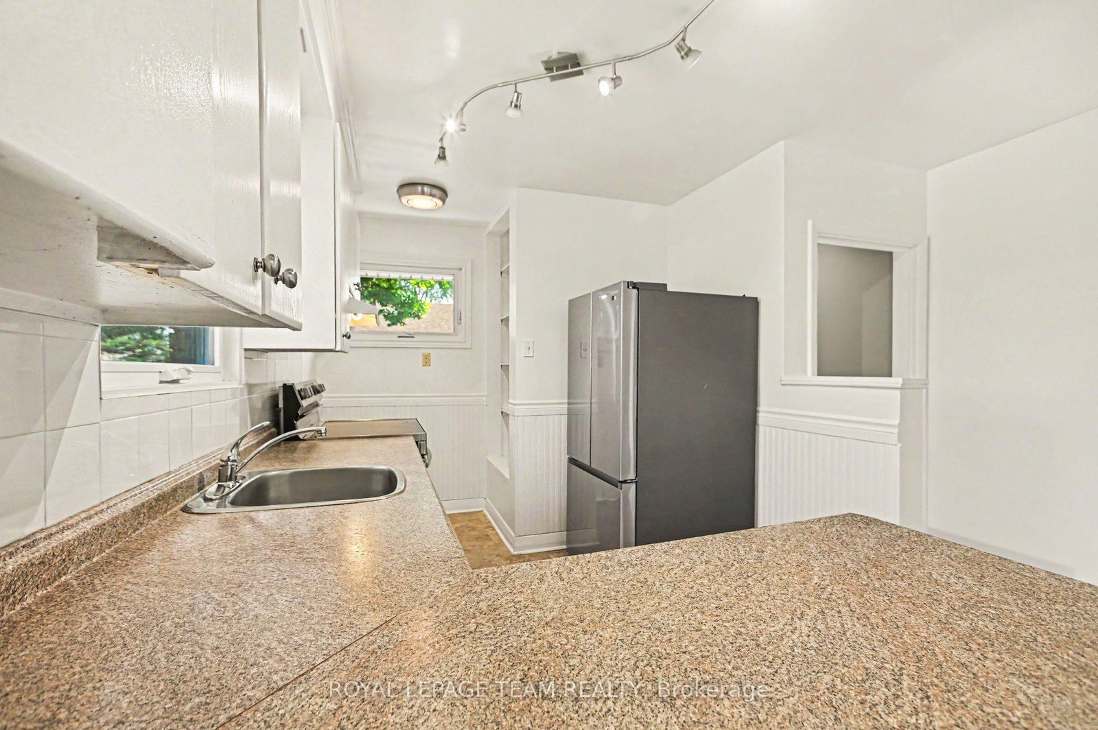 3 Donna Street • Ottawa, ON photo 16