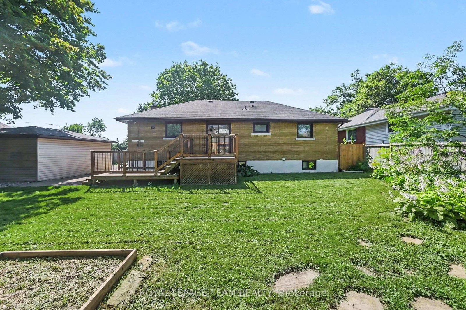 3 Donna Street • Ottawa, ON photo 38