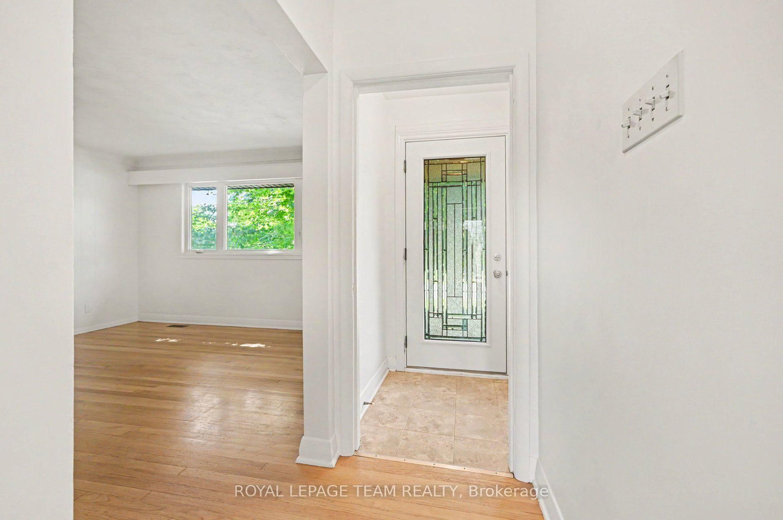 3 Donna Street • Ottawa, ON photo 4