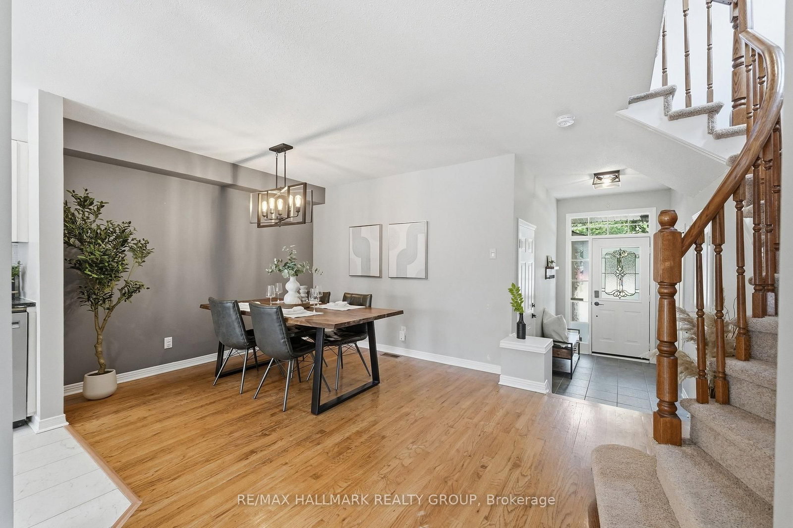 107 Bishops Mills Way • Ottawa, ON photo 4