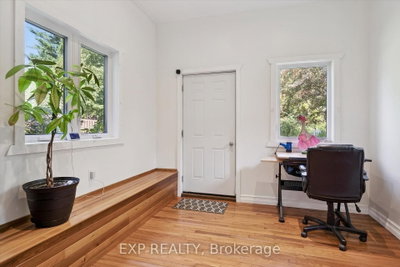 23 EWING Street • Bracebridge, ON photo 9