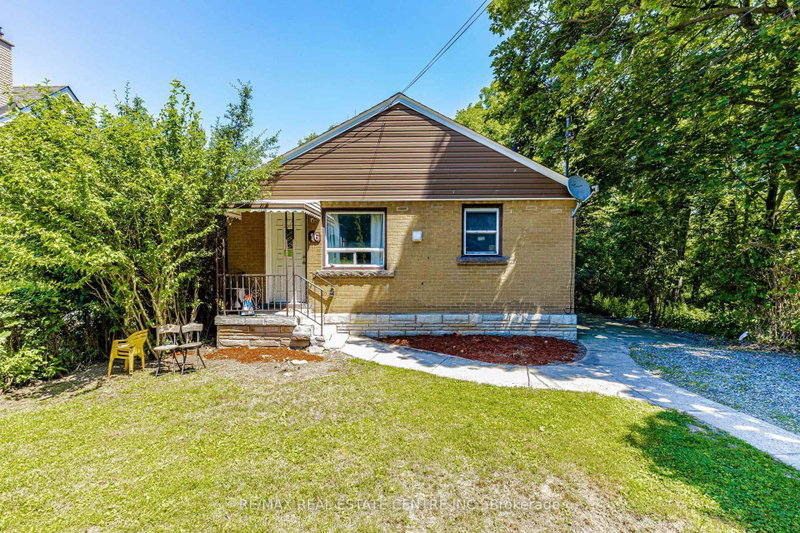 16 Ainslie Avenue